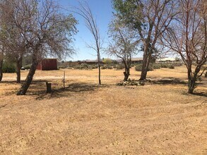 13828 Olema Rd in Apple Valley, CA - Foto de edificio - Building Photo