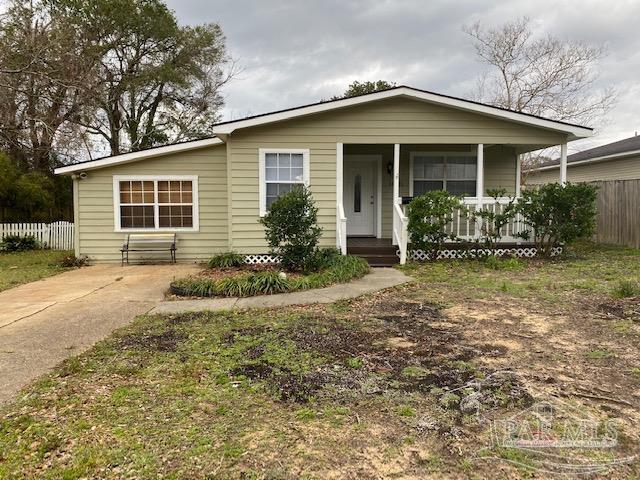 1405 Watson Ave in Pensacola, FL - Foto de edificio
