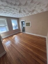 249 Chestnut Hill Ave, Unit 32 in Boston, MA - Foto de edificio - Building Photo
