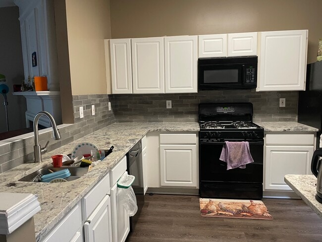 2623 Ashleigh Ln