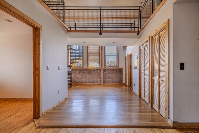 325 Myrtle Ave in Bridgeport, CT - Building Photo - Building Photo