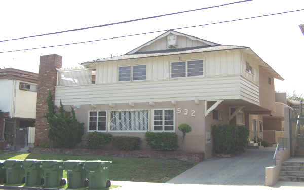 532 Evergreen St in Inglewood, CA - Foto de edificio - Building Photo