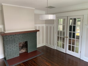 15 Branham St NE, Unit A in Atlanta, GA - Foto de edificio - Building Photo