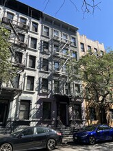 227 W 15th St in New York, NY - Building Photo - Building Photo