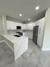 8906 W Flagler St in Miami, FL - Building Photo - Building Photo