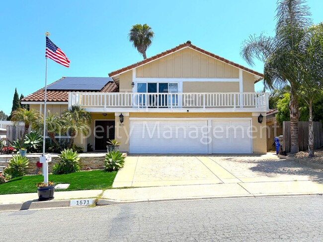 property at 1571 Avenida De Los Lirios