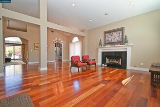 800 Beaver Creek Ct in San Ramon, CA - Building Photo - Building Photo