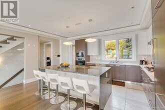 2165 Palmerston Ave in West Vancouver, BC - Building Photo - Building Photo