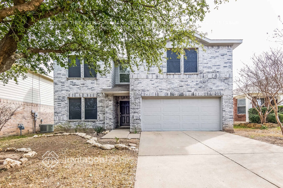 6064 Arabian Ave in Fort Worth, TX - Building Photo