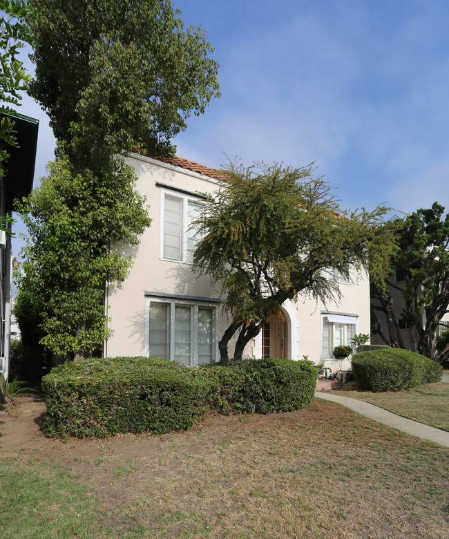 1145-1151 N Maryland Ave in Glendale, CA - Foto de edificio - Building Photo