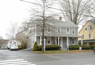 Londregan in Old Saybrook, CT - Building Photo - Building Photo