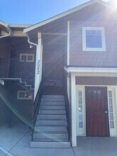 2052 Smith Ln, Unit C in Fortuna, CA - Foto de edificio - Building Photo