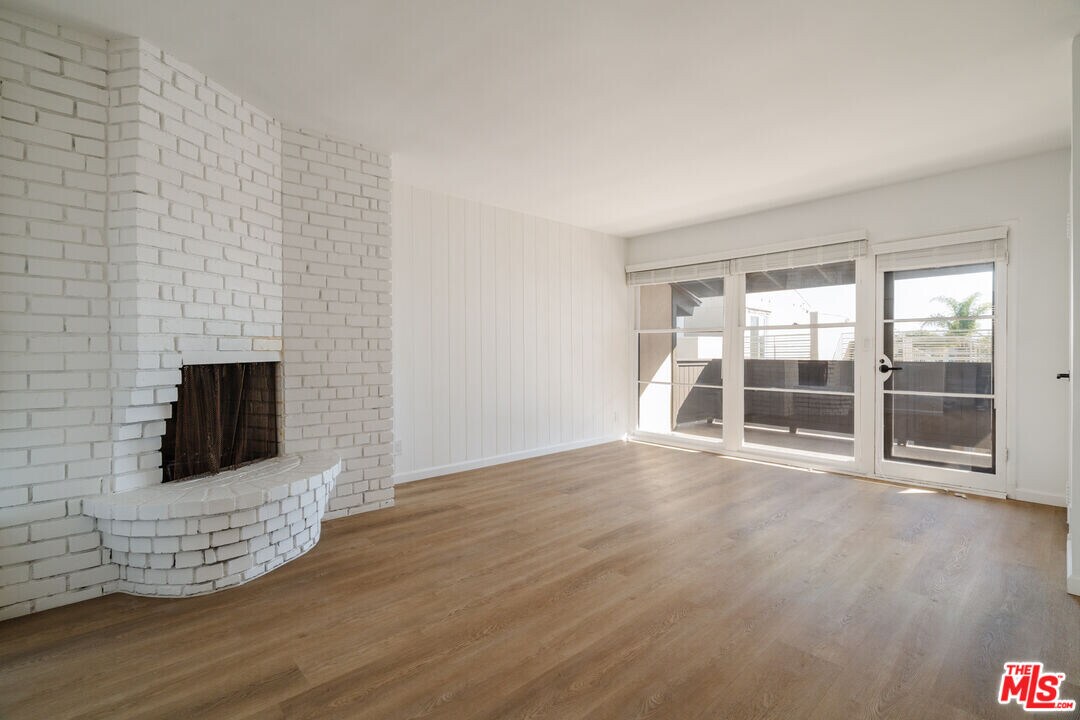 1147 Horn Ave in West Hollywood, CA - Building Photo