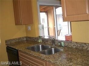 12648 Kenwood Ln in Ft. Myers, FL - Building Photo - Building Photo