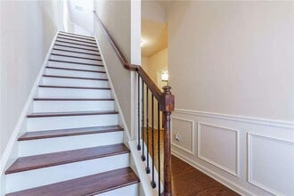 1299 Hopkins Dr in Decatur, GA - Building Photo - Building Photo