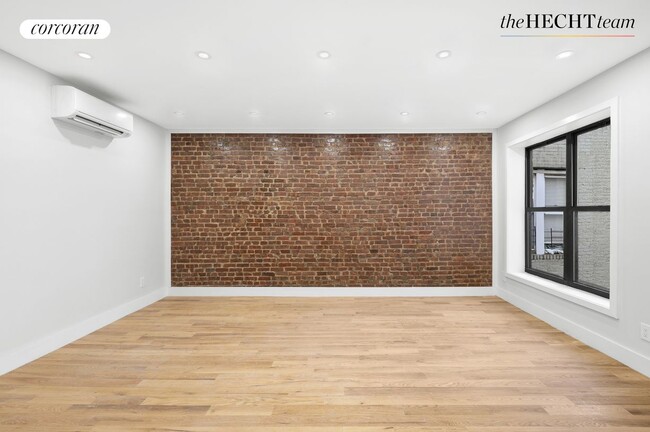 335 Crown St in Brooklyn, NY - Building Photo - Building Photo