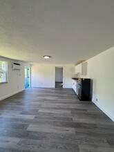 3614 Vasco St in Punta Gorda, FL - Foto de edificio - Building Photo