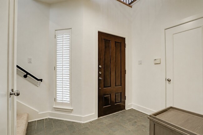 property at 1412 Castle Ct