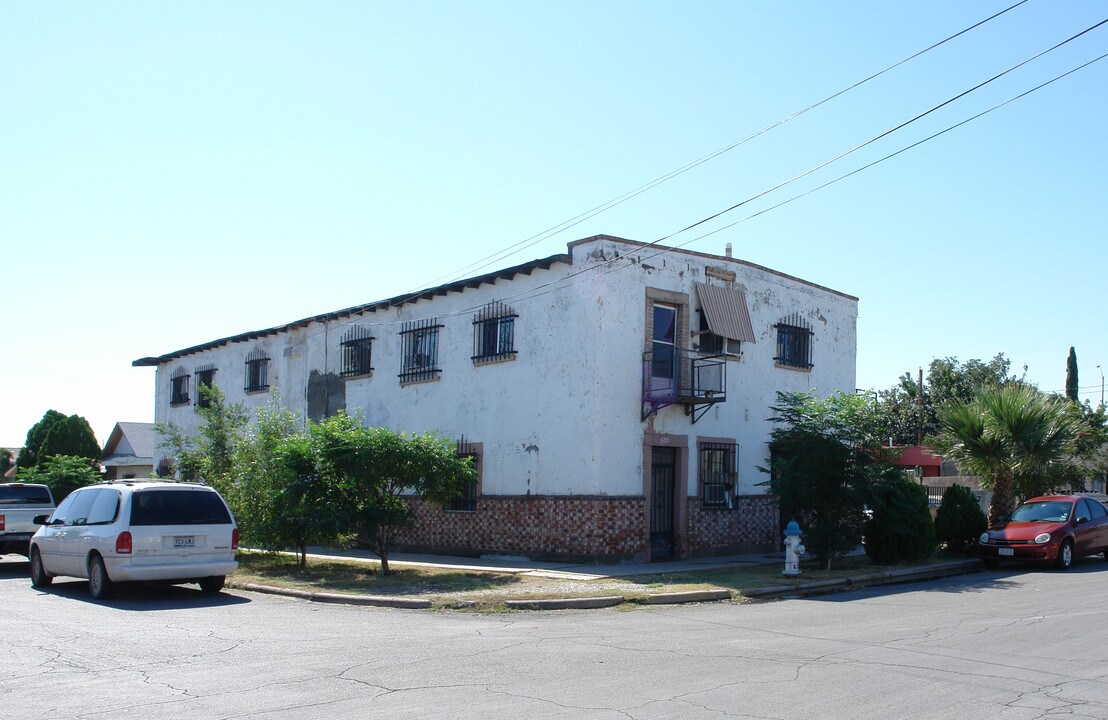 600 Raynor St in El Paso, TX - Foto de edificio