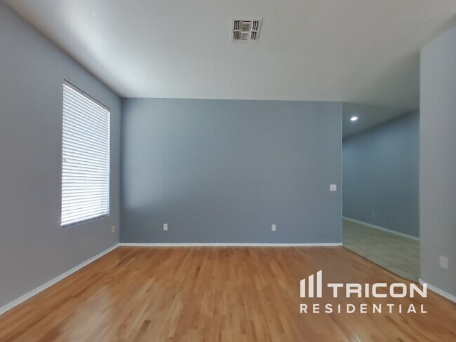 6147 W Oraibi Dr in Glendale, AZ - Building Photo - Building Photo