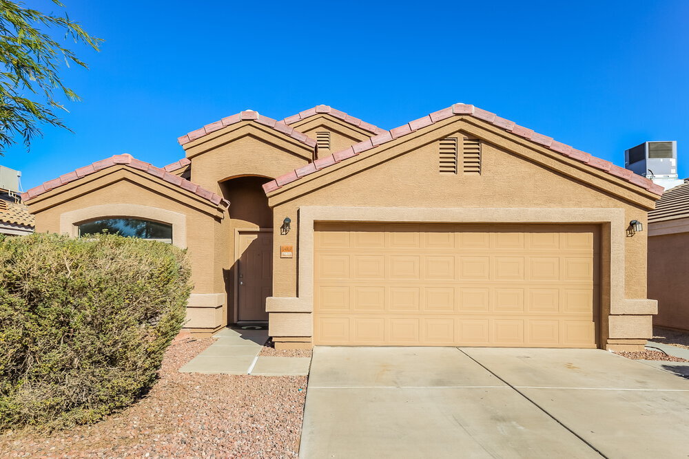 14317 N 129th Dr in El Mirage, AZ - Building Photo