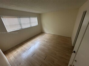 1700 NW 58th Terrace in Sunrise, FL - Building Photo - Building Photo