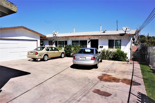 4227 W 107th St in Inglewood, CA - Building Photo - Building Photo