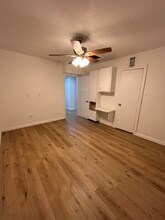 1388 Hartsdale Dr in Dallas, TX - Building Photo - Building Photo