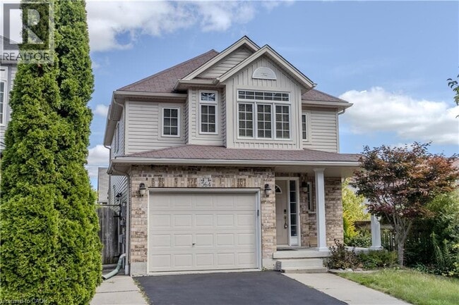 property at 564 Woolgrass Ave
