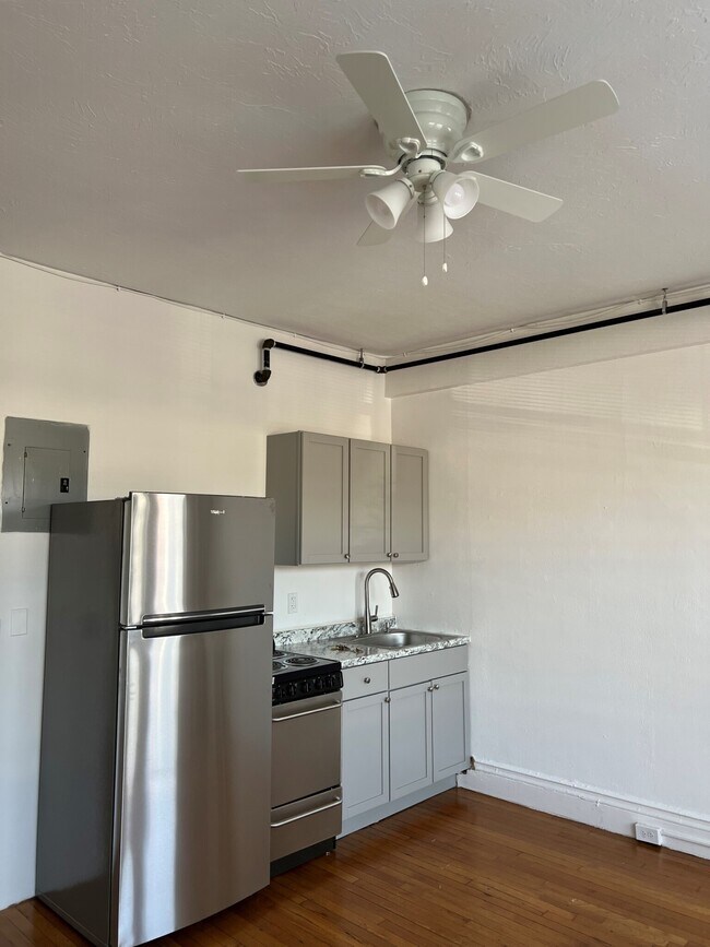 270 Huntington Ave, Unit 205 in Boston, MA - Building Photo - Building Photo