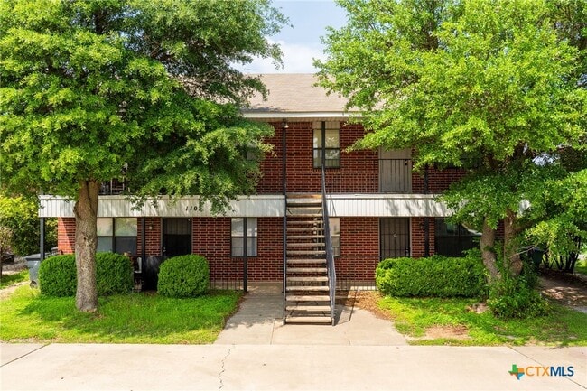 property at 1103 Circle M Dr