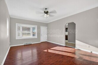 5978 Laurette Ave in Ferguson, MO - Building Photo - Building Photo