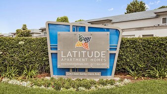 Latitude Apartment Homes in Santa Ana, CA - Building Photo