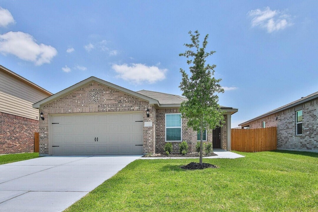 432 Elaine Vly Dr in Katy, TX - Building Photo