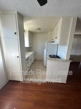 4619 Lexington Ave in Los Angeles, CA - Building Photo - Building Photo