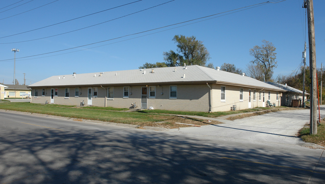 2449-2459 2nd Ave in Council Bluffs, IA - Building Photo