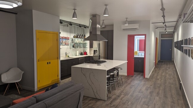 58 Main St, Unit The Loft