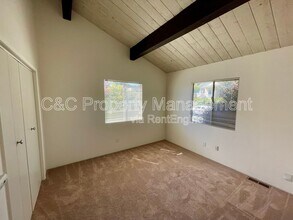 599 Irving Ave in Monterey, CA - Building Photo - Building Photo