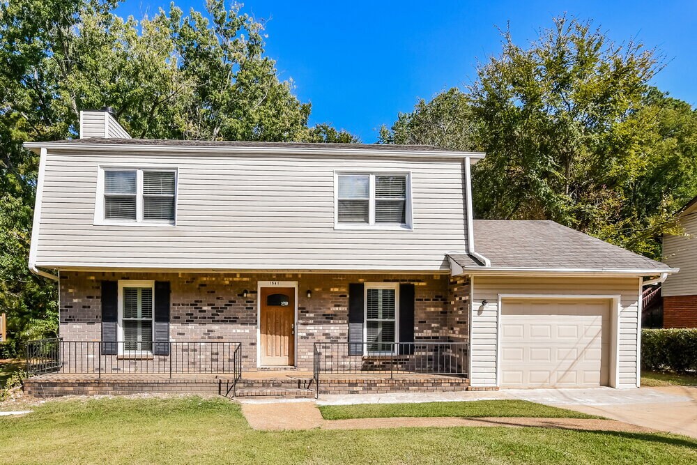 1541 Cedargate Cir in Birmingham, AL - Building Photo