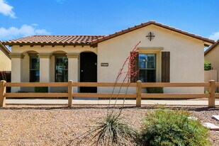 4415 E Woodside Way in Gilbert, AZ - Building Photo
