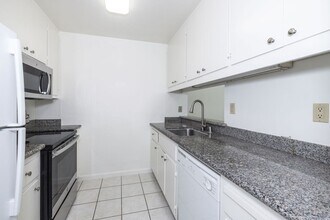 3222 Glendora Dr in San Mateo, CA - Building Photo - Building Photo