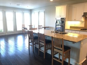 404 Adobe Estates Dr in Vista, CA - Building Photo - Building Photo