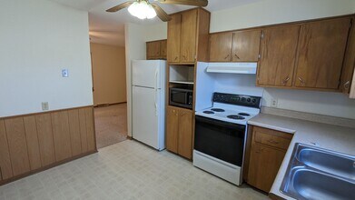 2812 4th Ave in Council Bluffs, IA - Building Photo - Building Photo