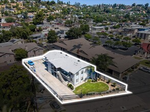 3420 Bancroft Dr in Spring Valley, CA - Foto de edificio - Primary Photo