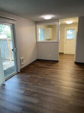 11800 SW Iron Horse Ln in Beaverton, OR - Building Photo - Building Photo