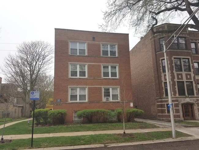 property at 1143 E 50th St