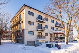 7340 Viau Boul in Montréal, QC - Building Photo