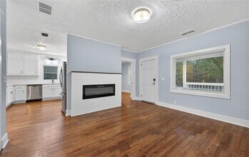 6453 Shadow Rock Dr in Lithonia, GA - Building Photo - Building Photo