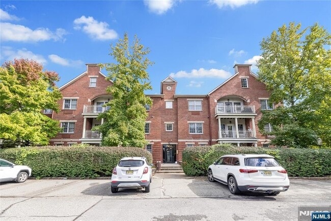 property at 1109 Tenakill Park W