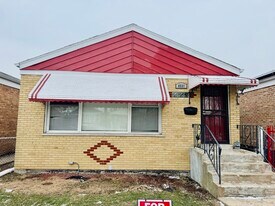 4531 S Lawler Ave in Chicago, IL - Building Photo